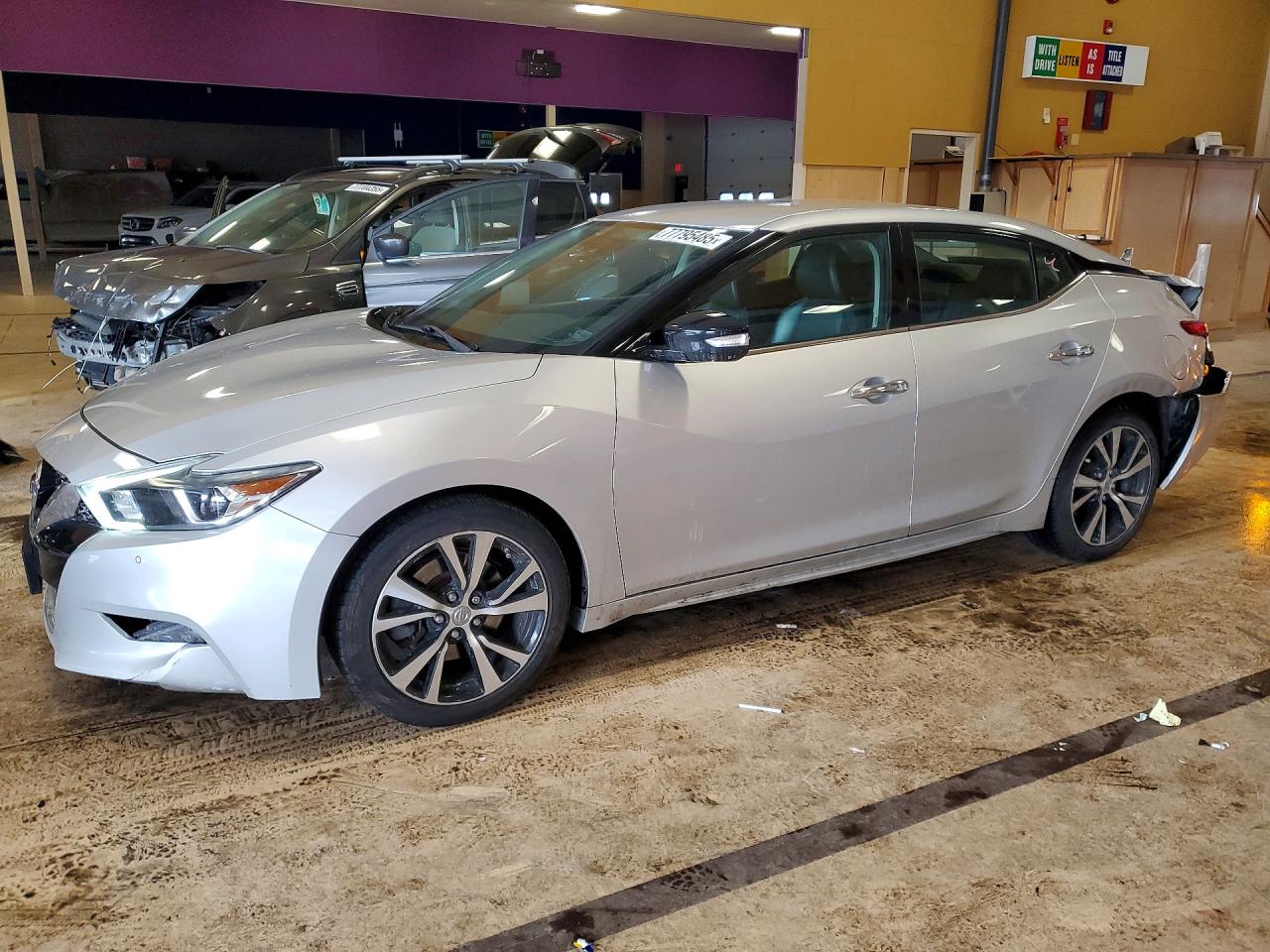 Salvage Nissan Maxima Image