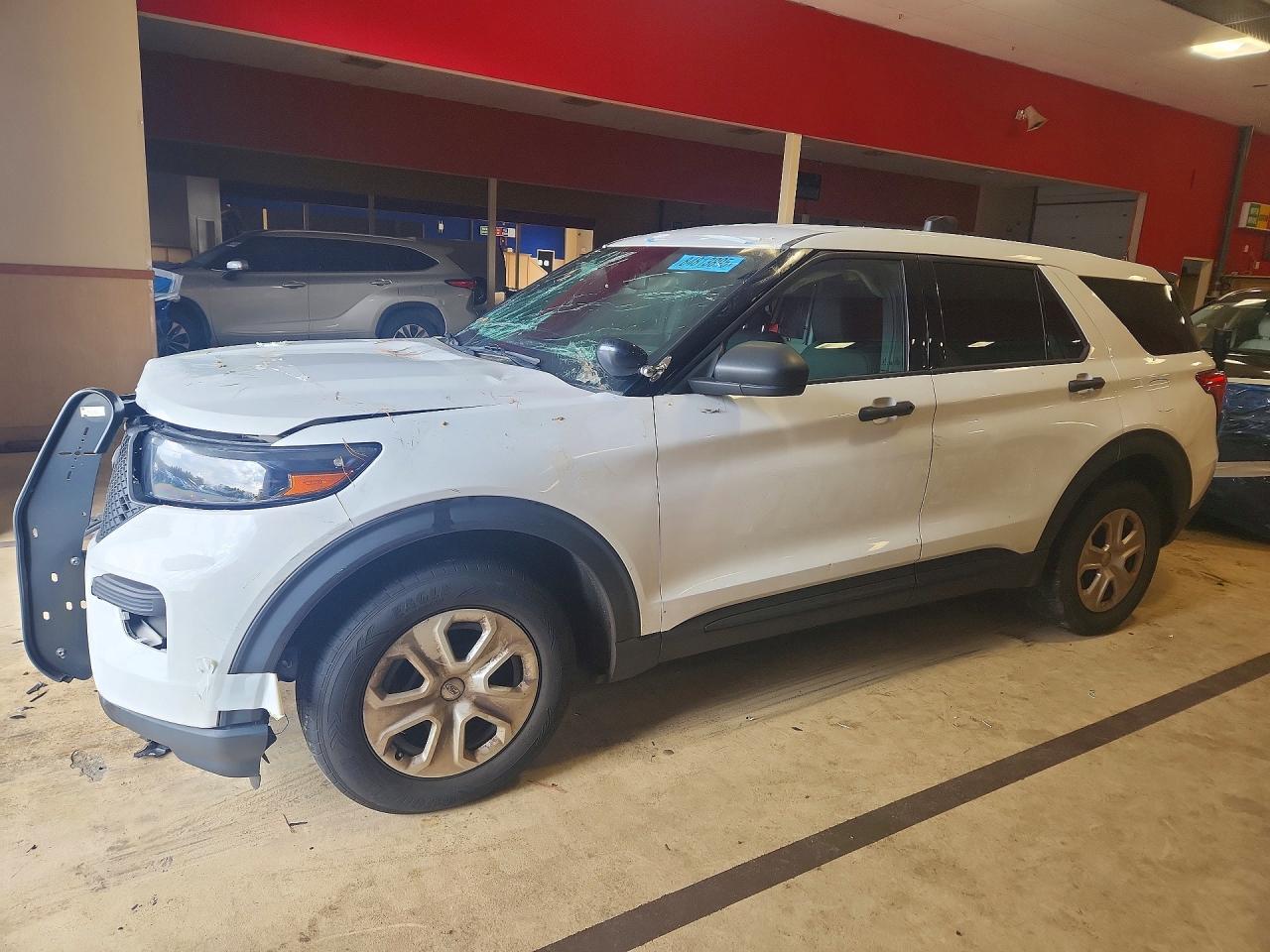 Salvage Ford Explorer Image