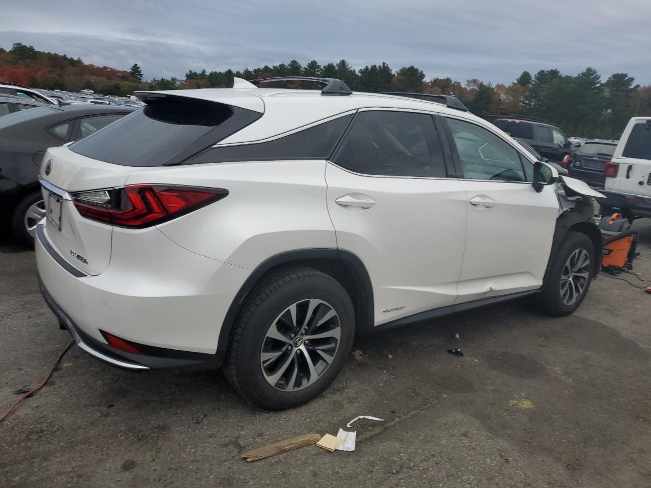 Lexus RX Base
