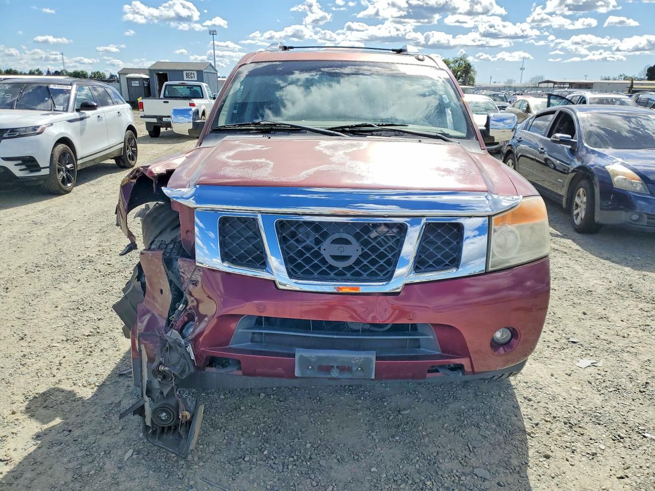 Nissan Armada Platinum