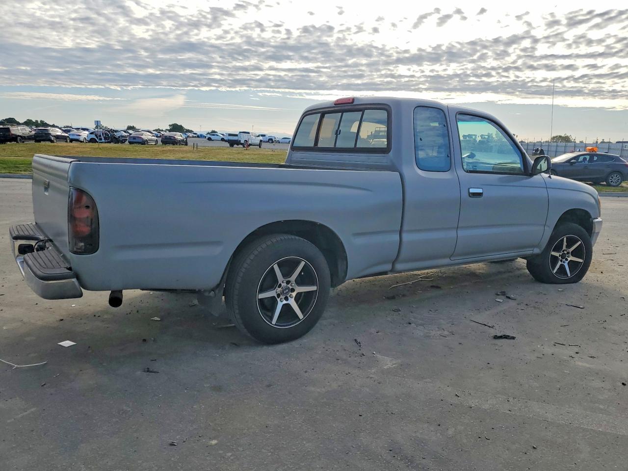 Toyota Tacoma Xtracab