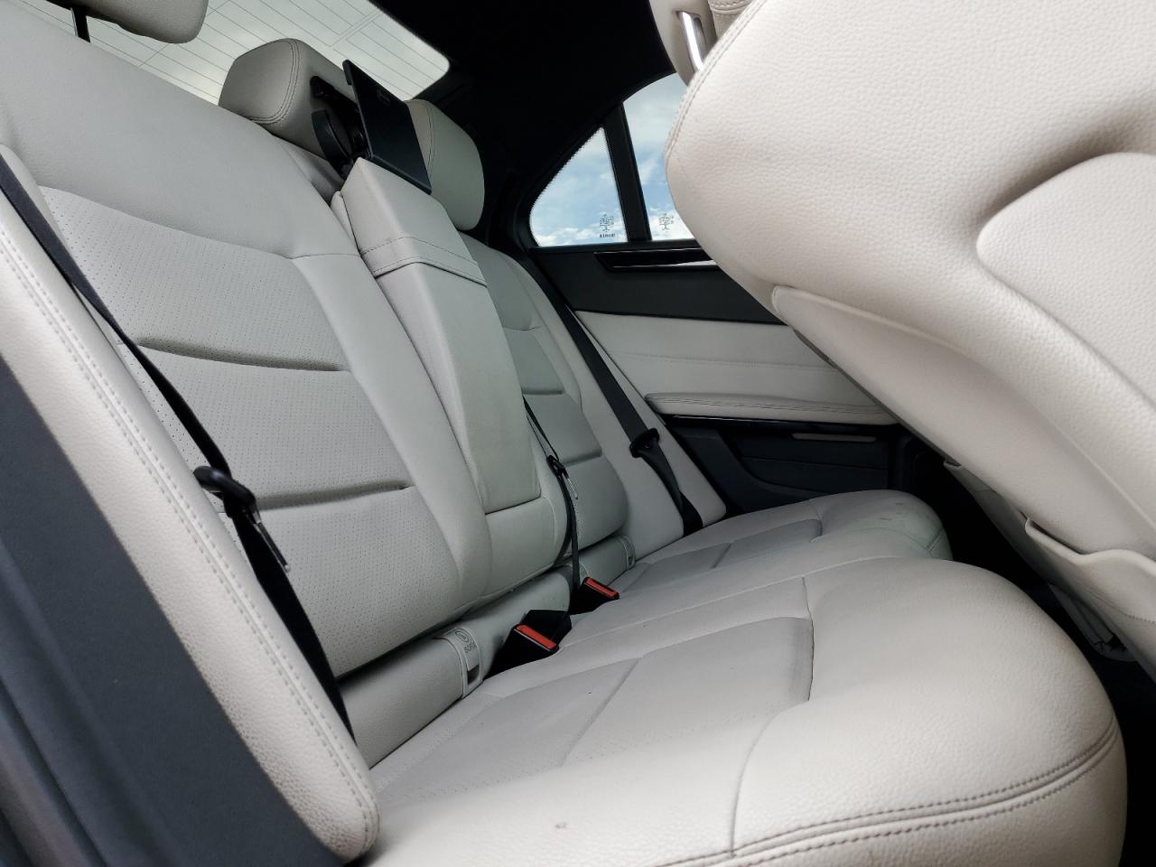 Mercedes-Benz E-Class 350
