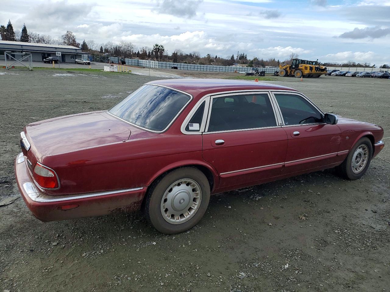 Jaguar XJ