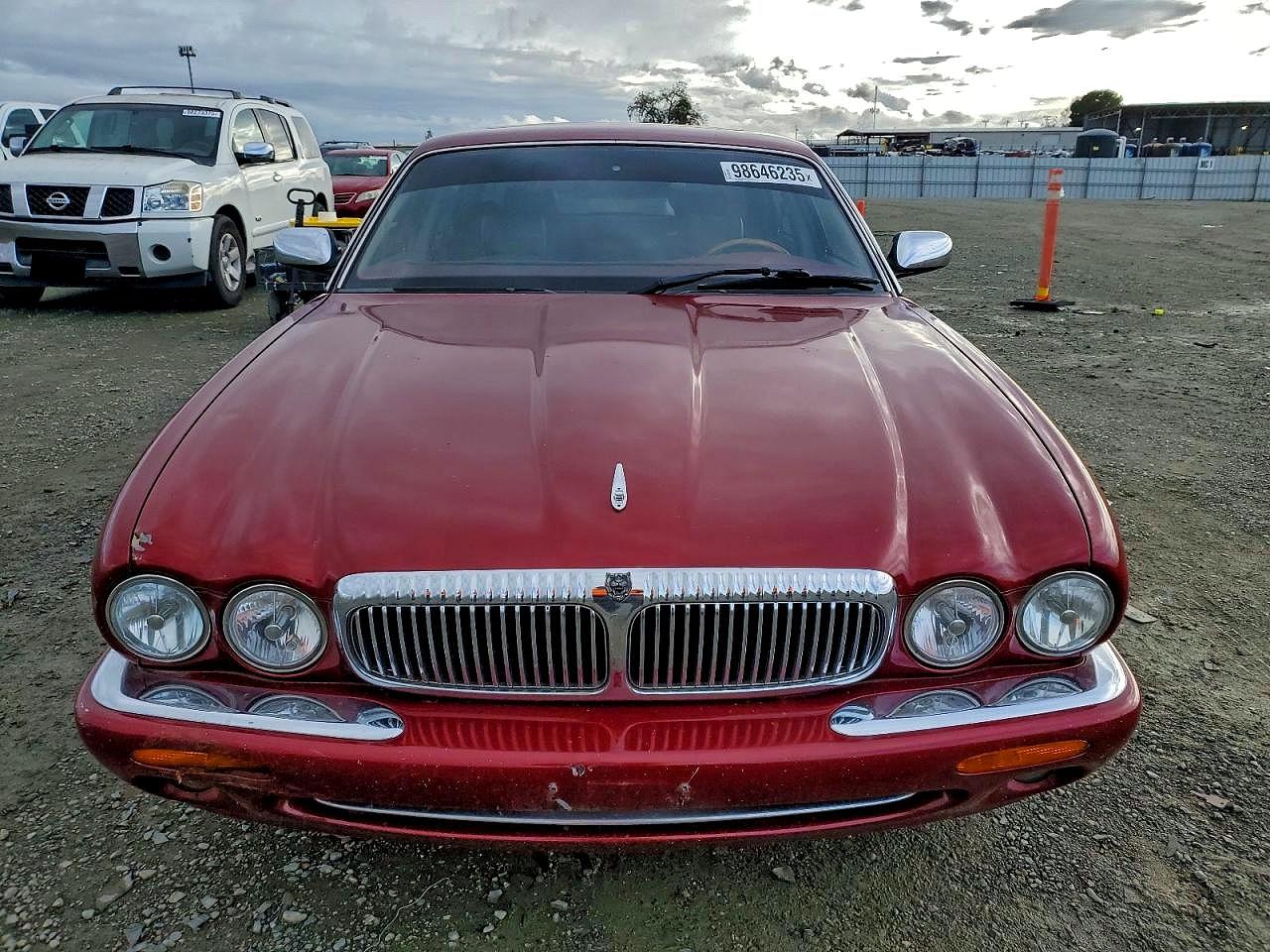 Jaguar XJ