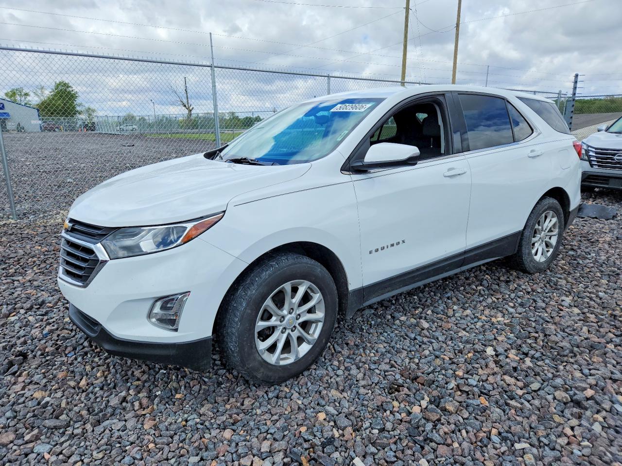 Salvage Chevrolet Equinox Image