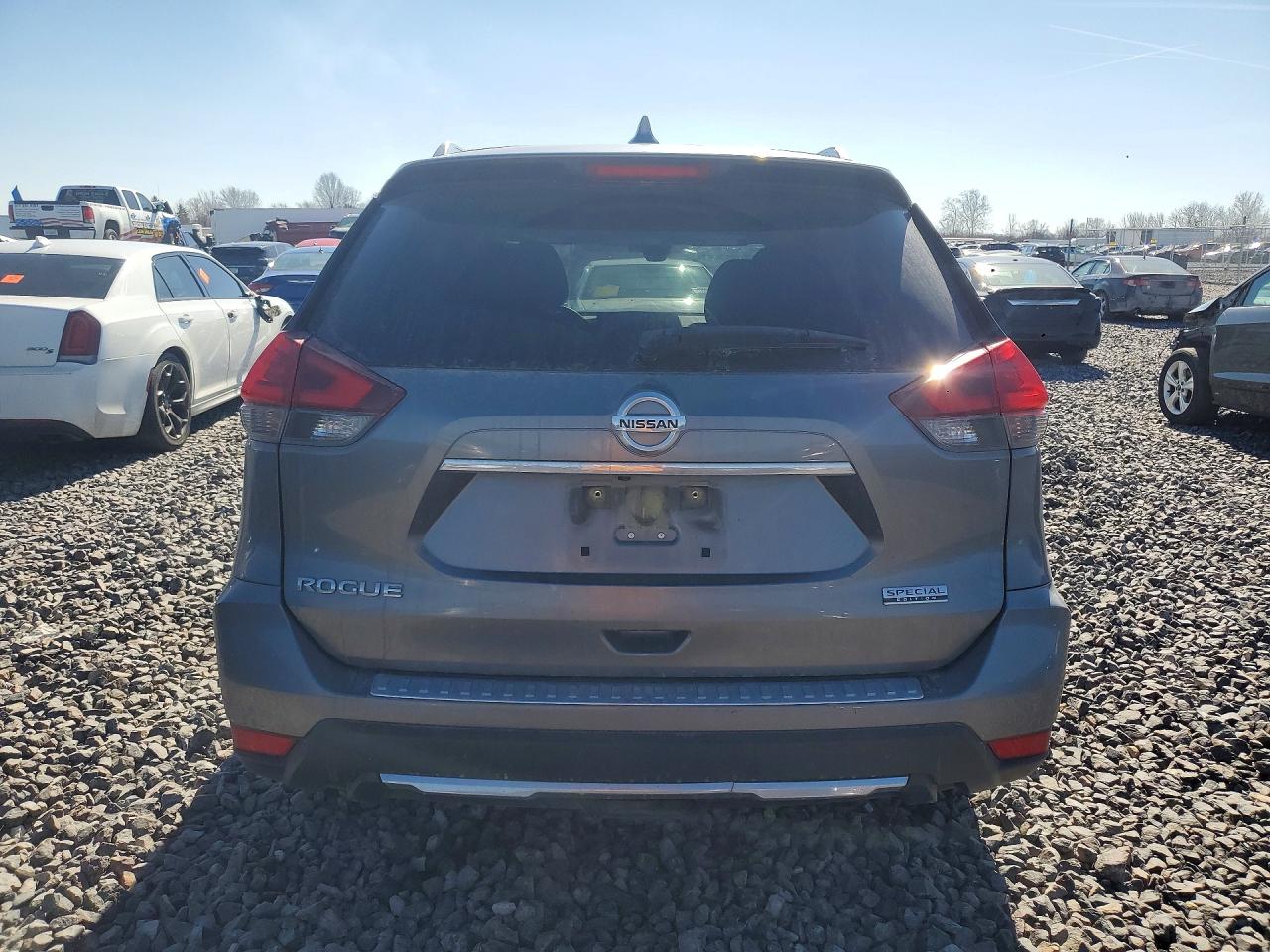 Nissan Rogue S