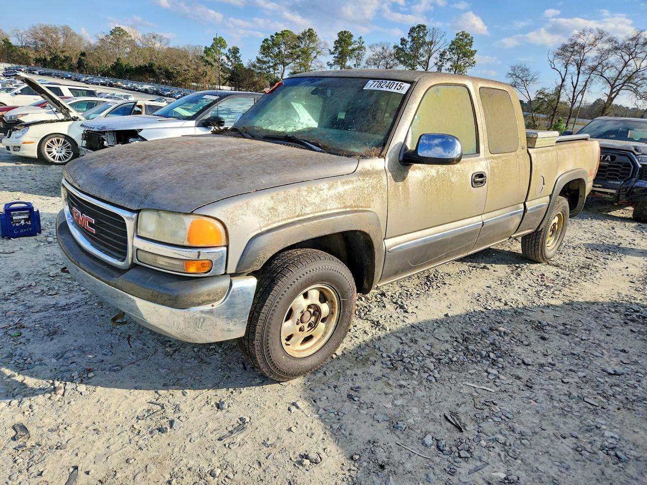 Salvage GMC Sierra Image