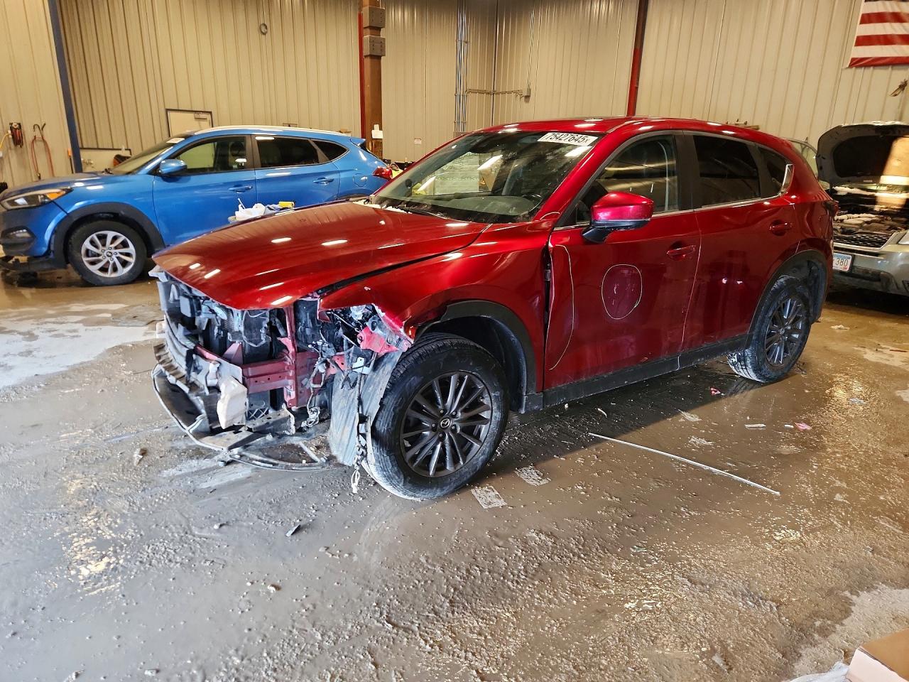 Salvage Mazda Cx Image