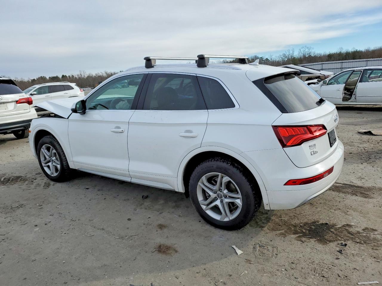 Salvage Audi Q5 Image