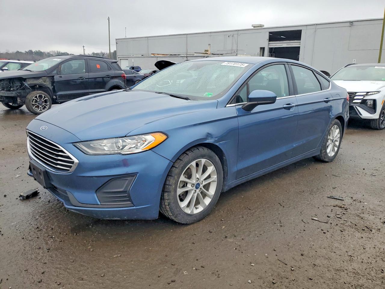 Salvage Ford Fusion Image