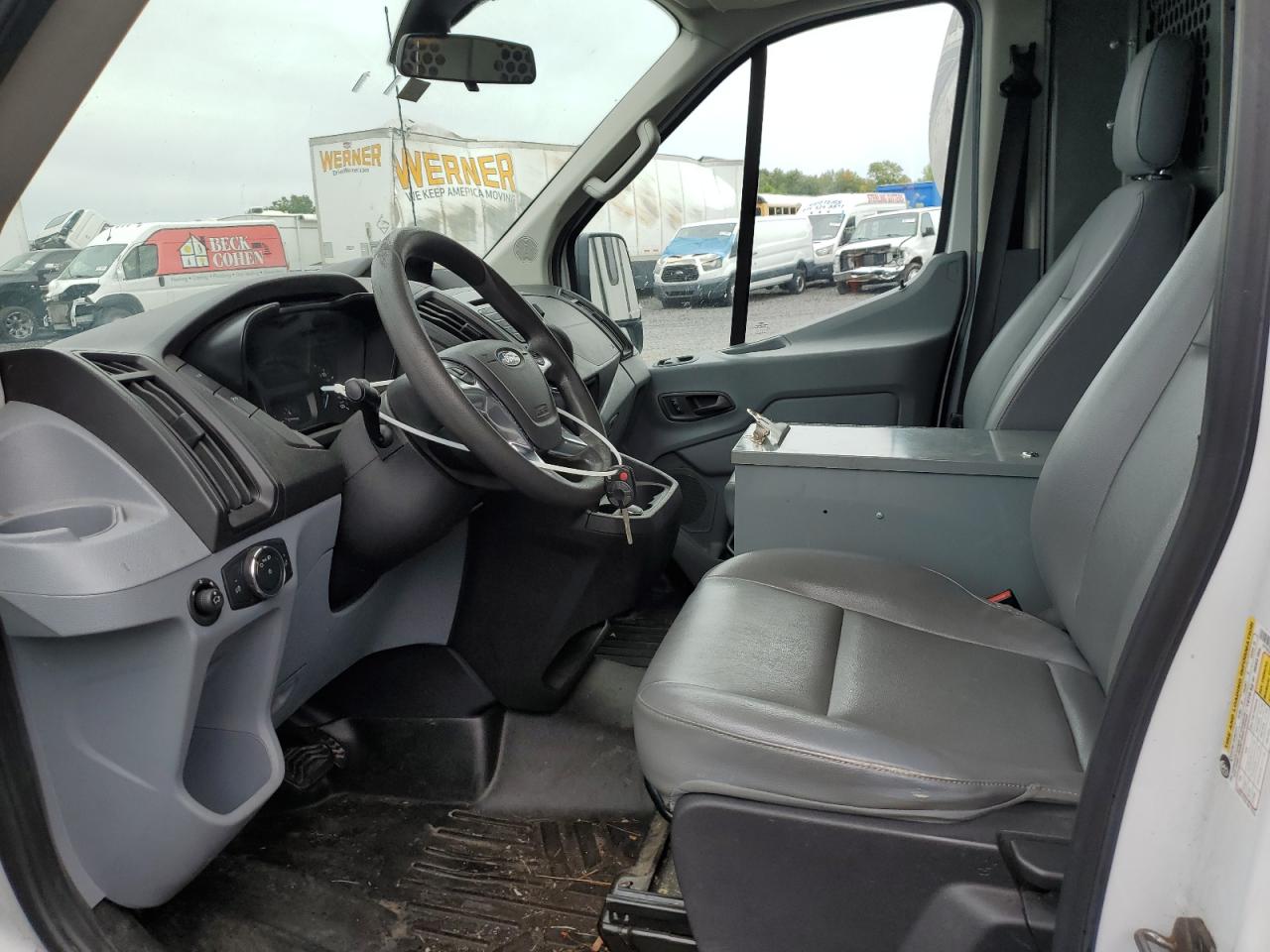 Ford Transit T-250