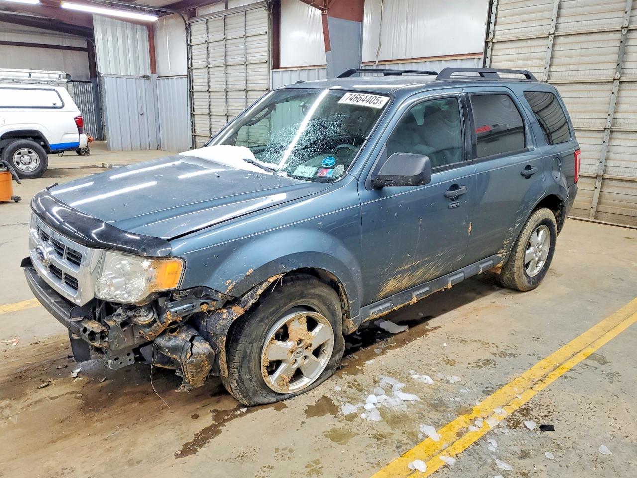 Salvage Ford Escape Image
