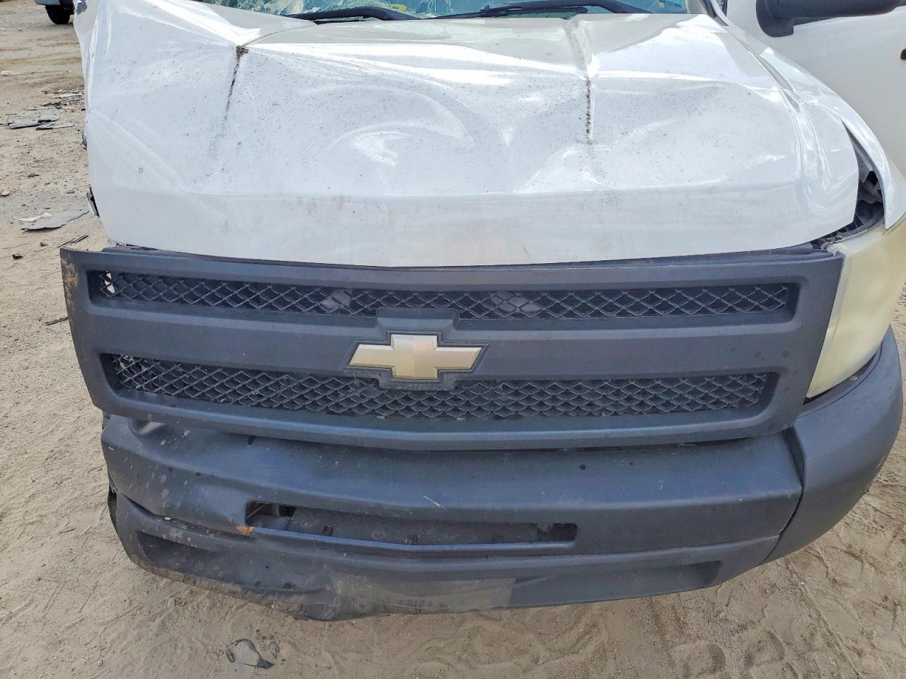 Chevrolet Silverado C1500