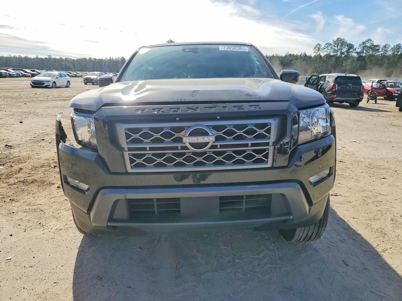 Nissan Frontier S