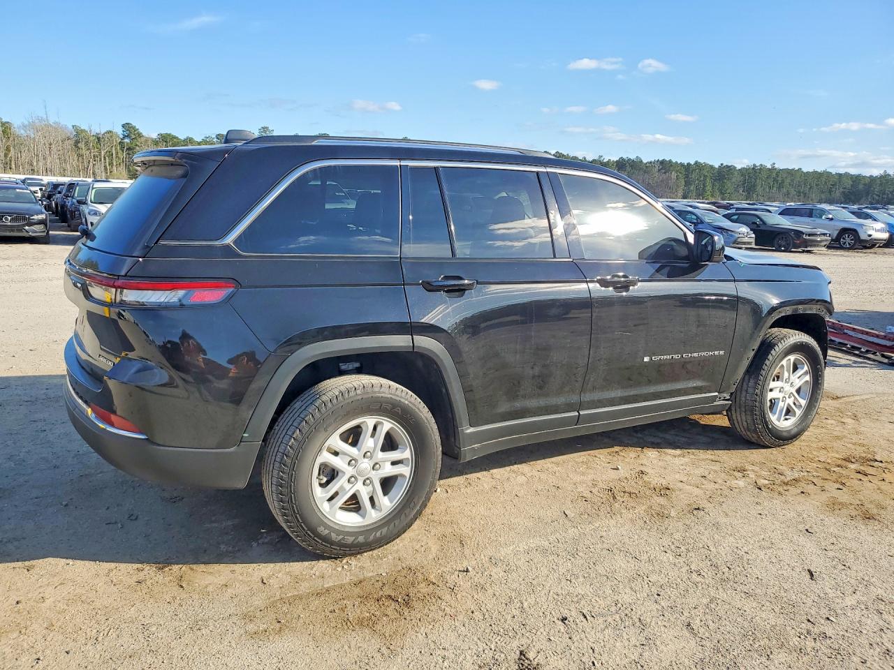 Jeep Grand Cherokee Laredo