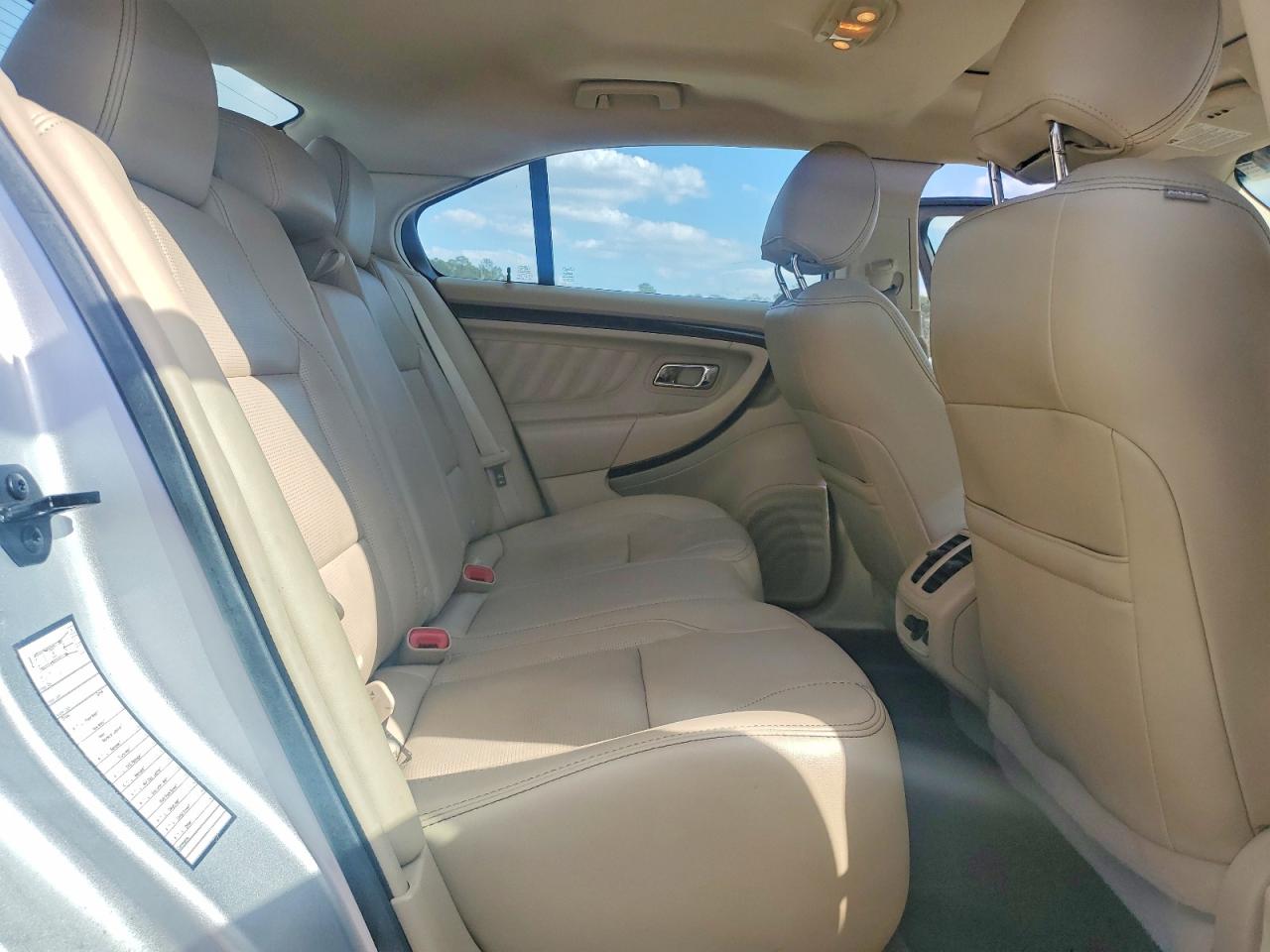 Ford Taurus Limited