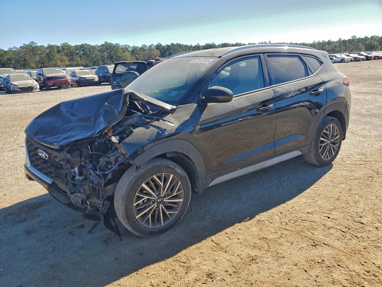 Salvage Hyundai TUCSON Image