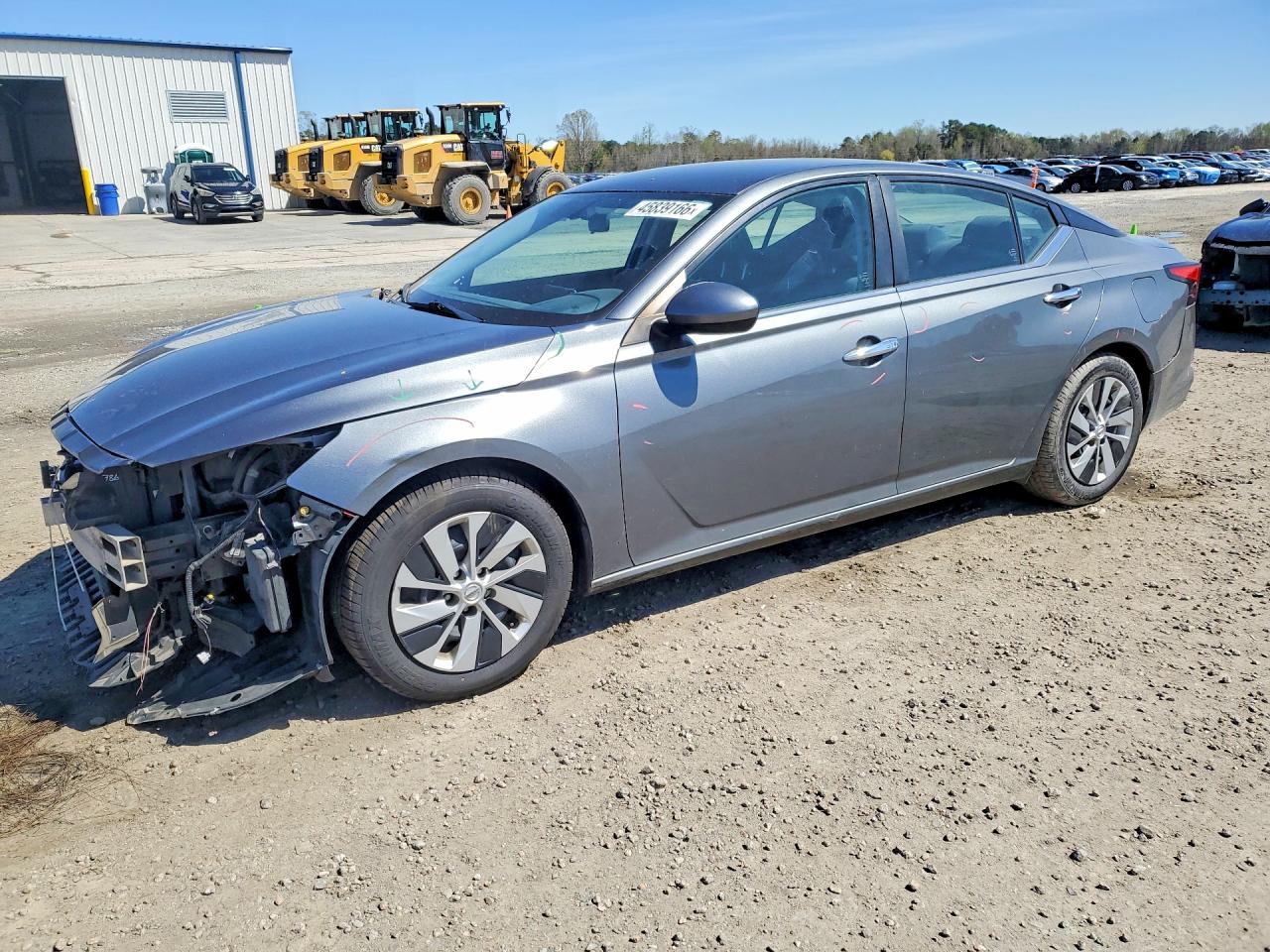Salvage Nissan Altima Image