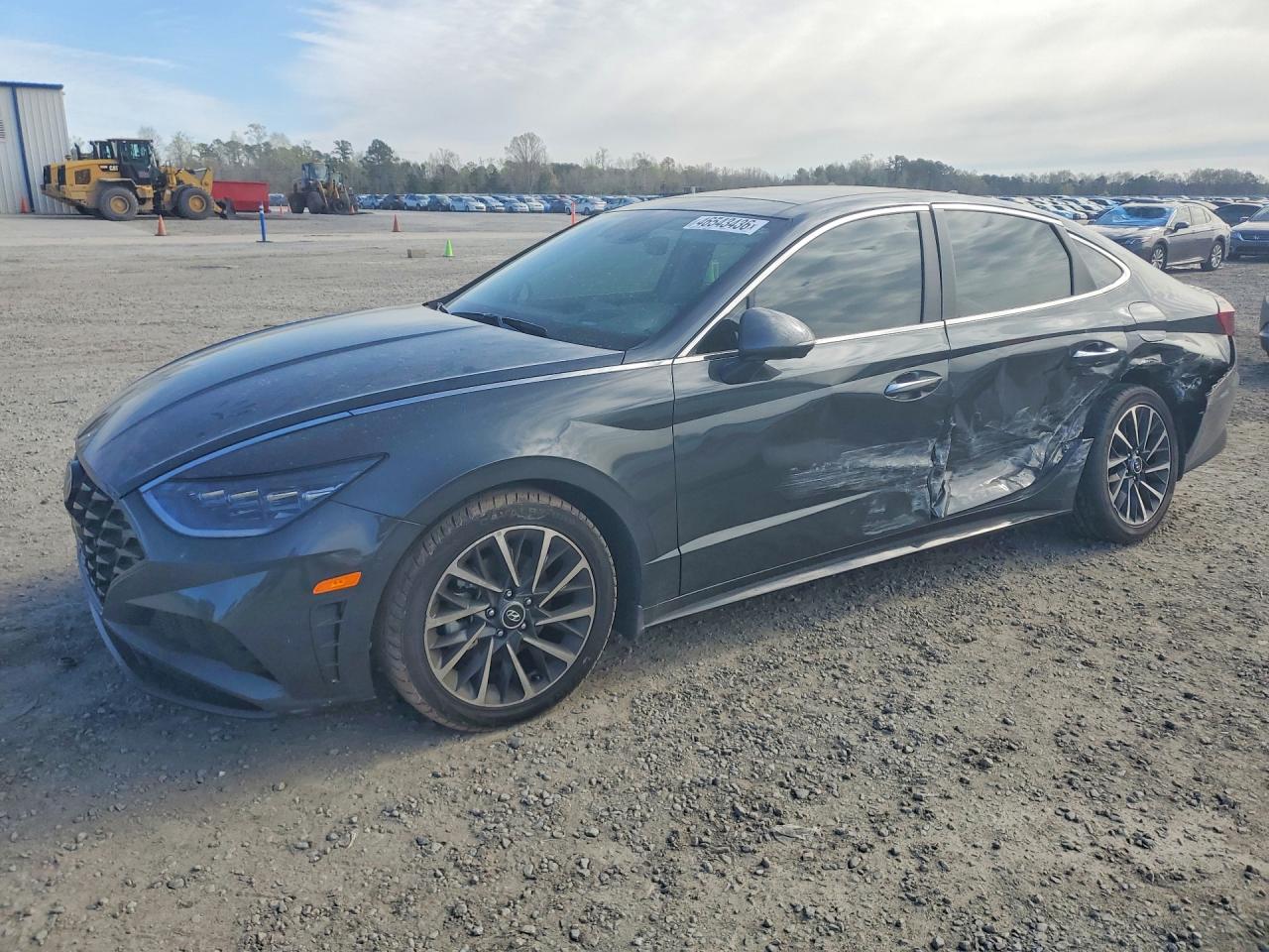 Salvage Hyundai SONATA Image