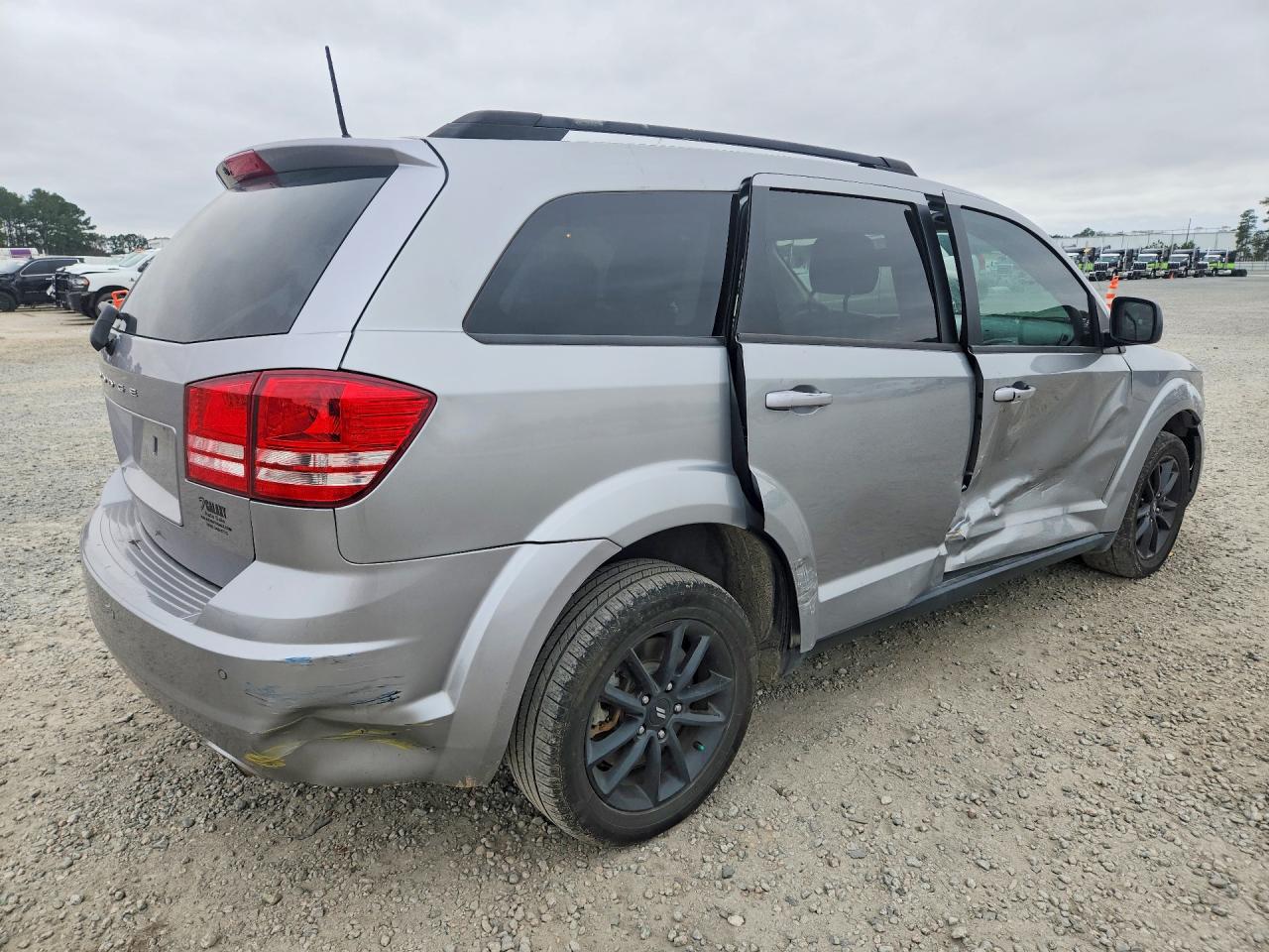 Dodge Journey Se