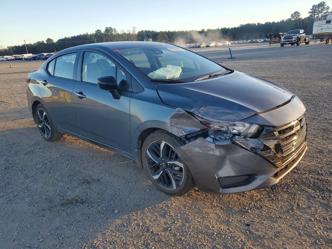 Nissan Versa Sr