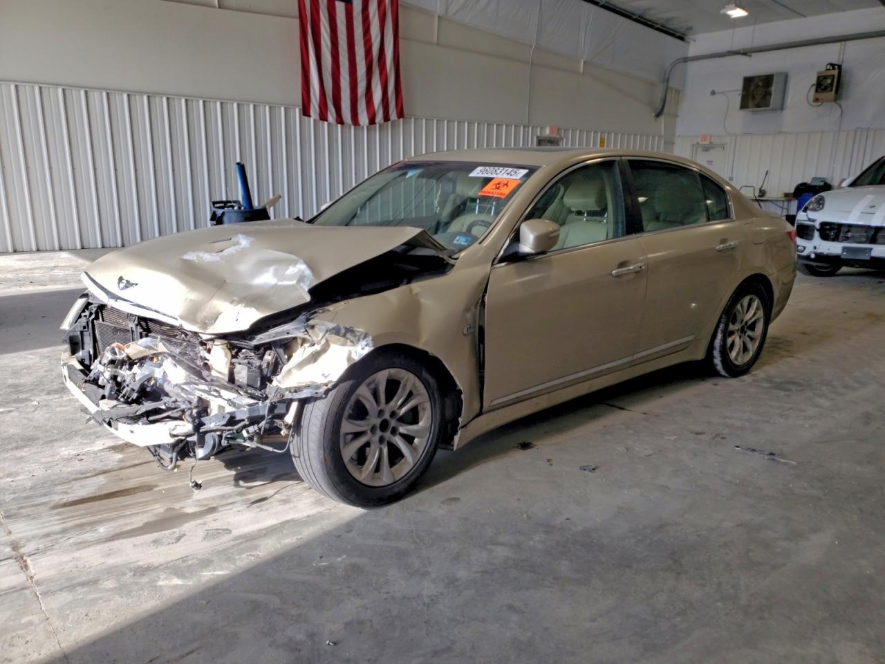 Salvage Hyundai Genesis Image