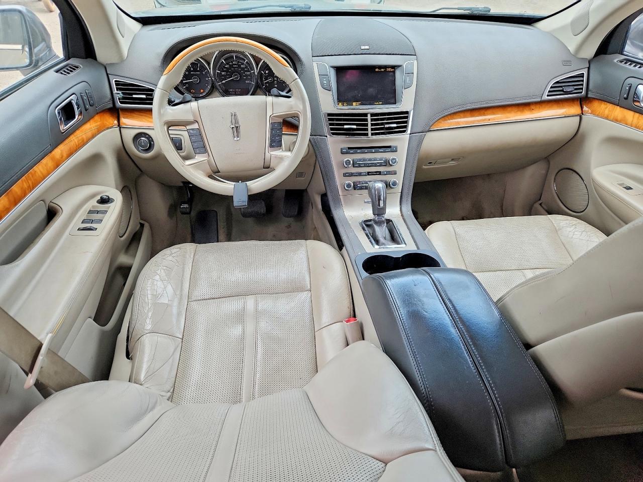 Lincoln MKT