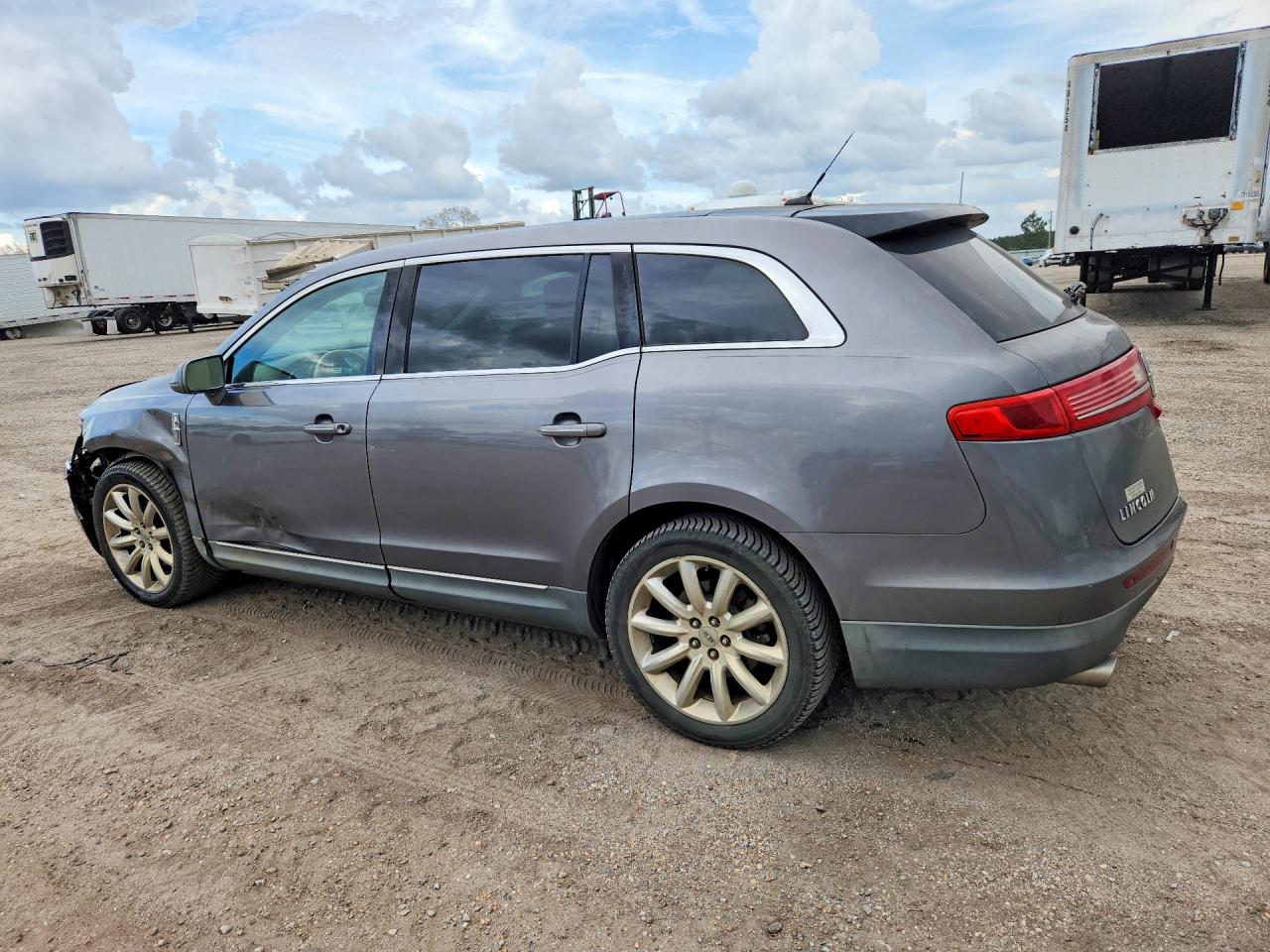 Lincoln MKT
