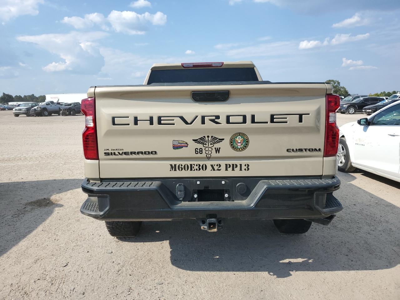 Chevrolet Silverado K1500 Trail Boss Custom