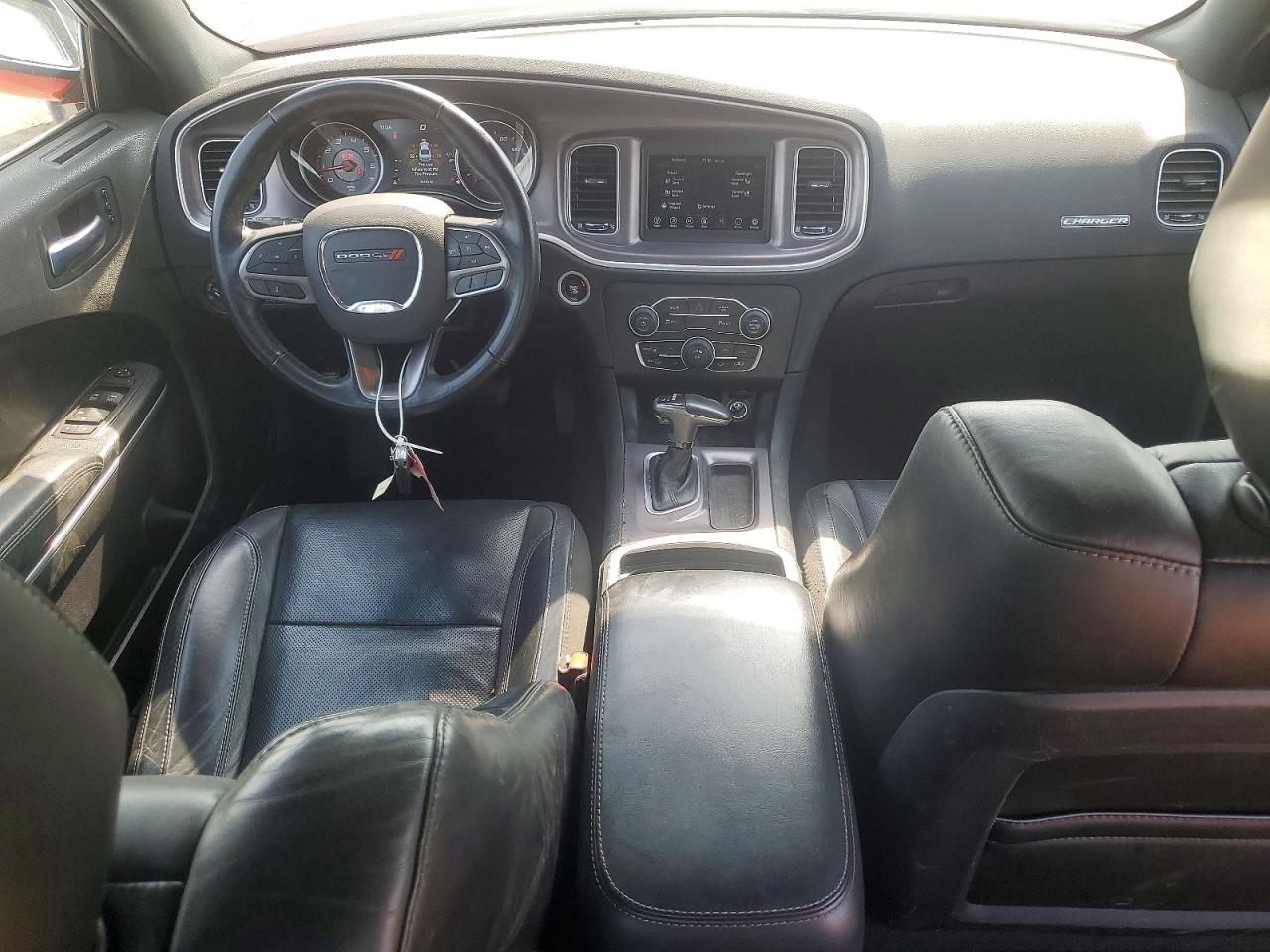 Dodge Charger Sxt