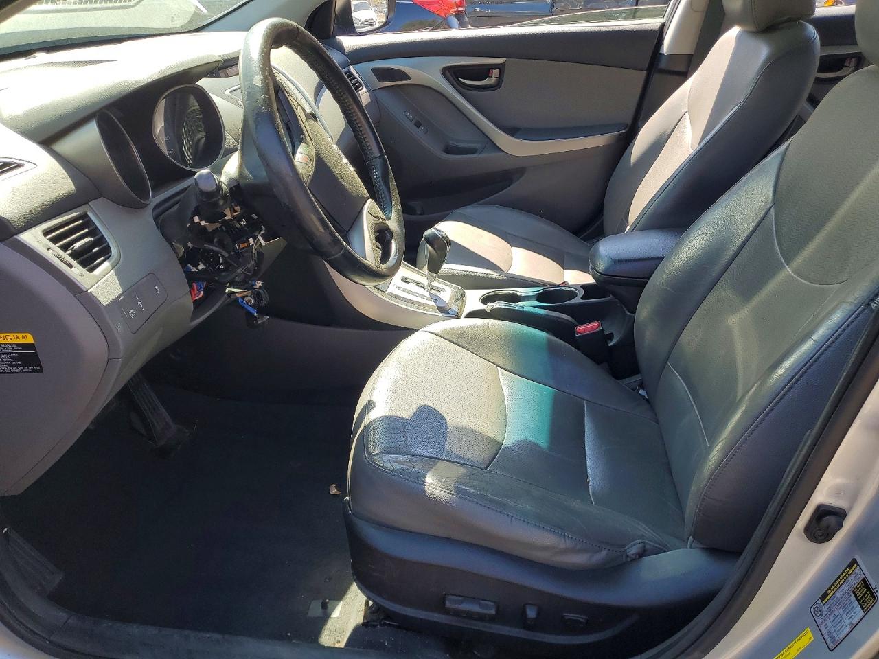 Hyundai ELANTRA Limited