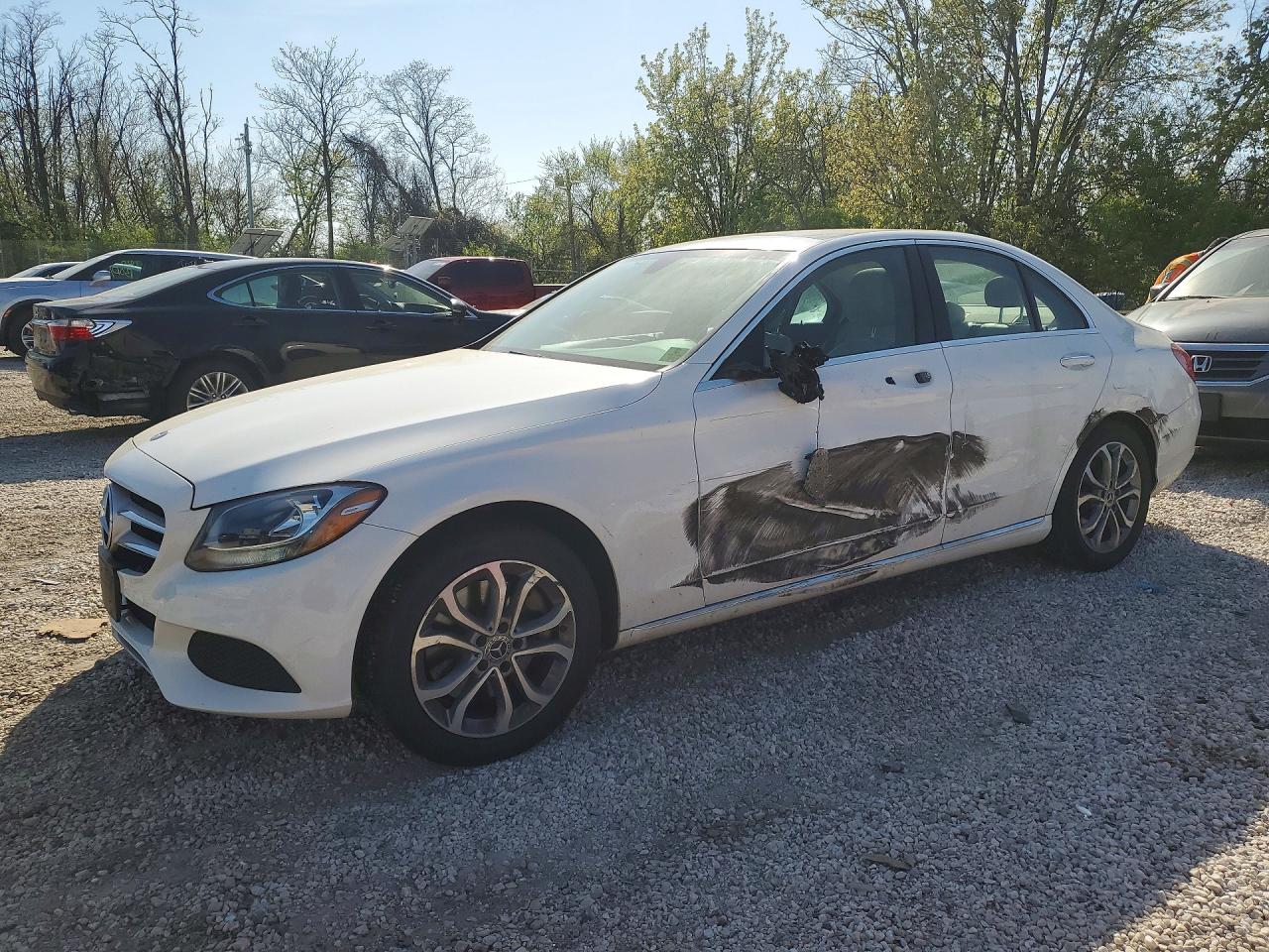 Salvage Mercedes-Benz C-Class Image