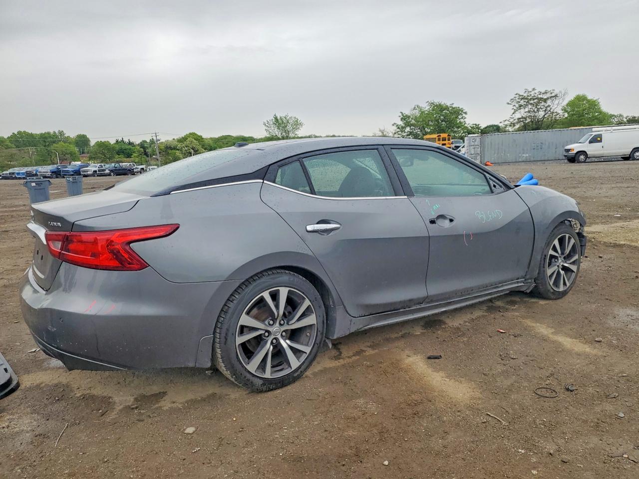 Nissan Maxima Platinum