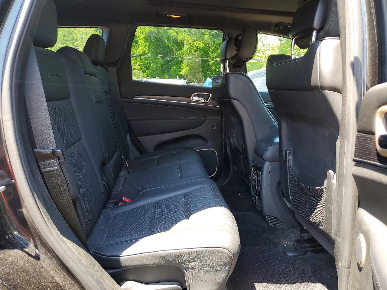 Jeep Cherokee Summit