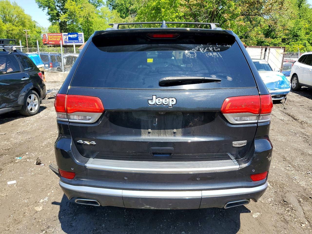 Jeep Cherokee Summit
