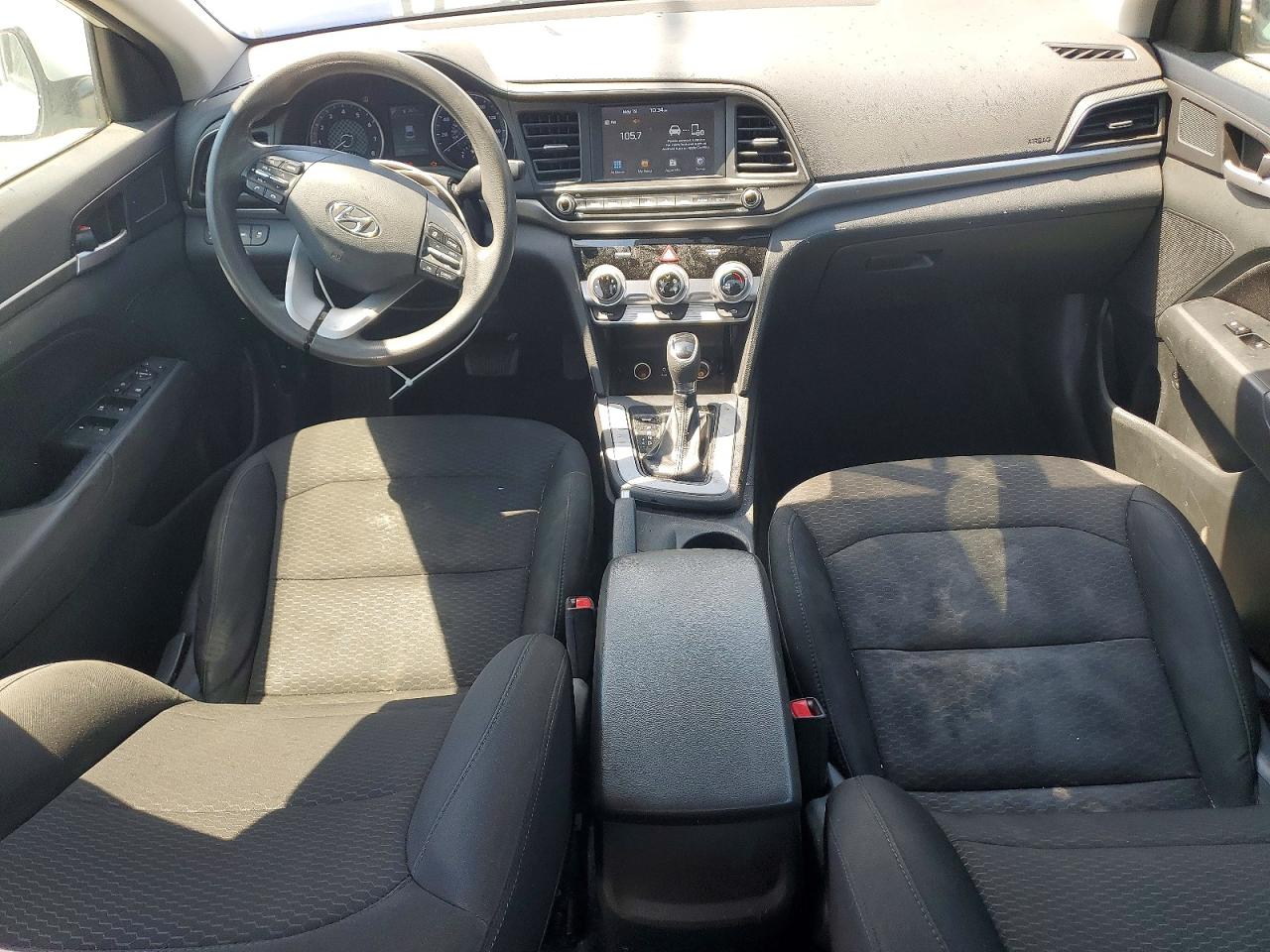 Hyundai ELANTRA Sel