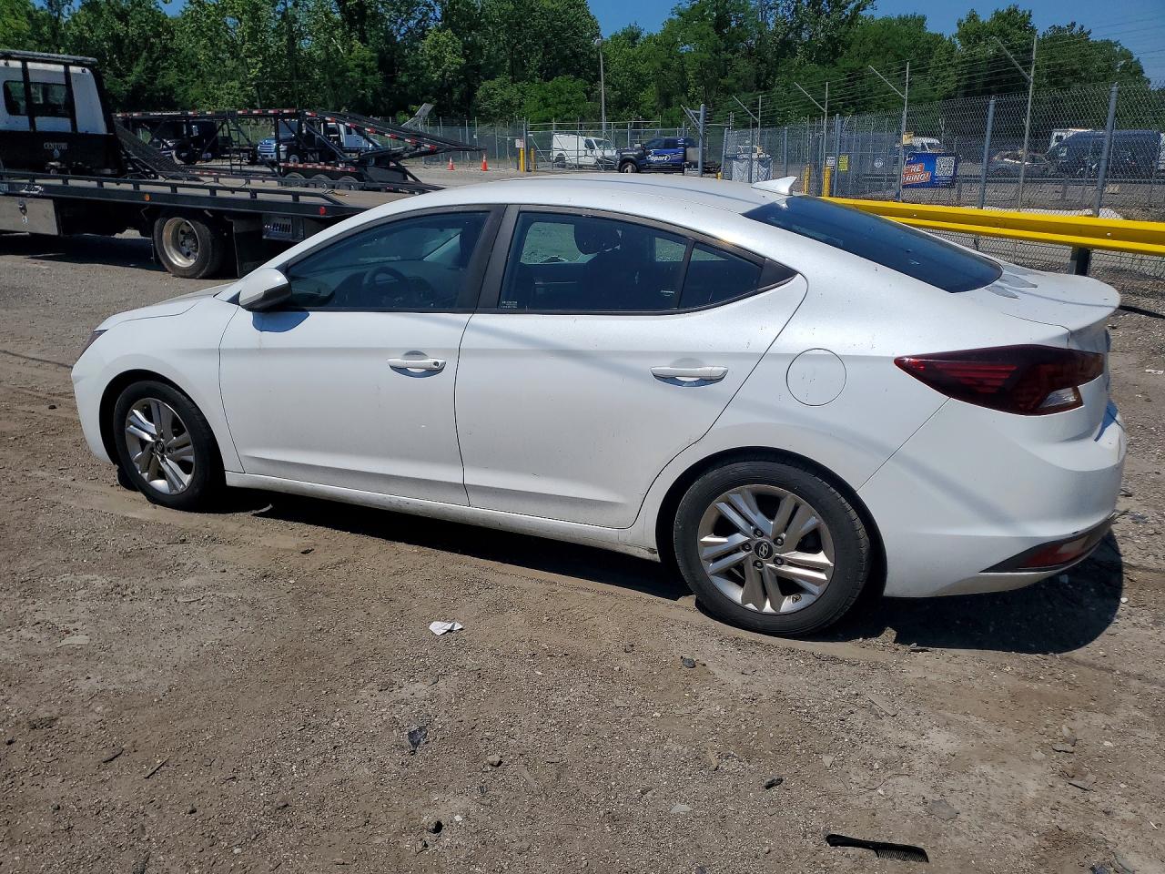 Hyundai ELANTRA Sel