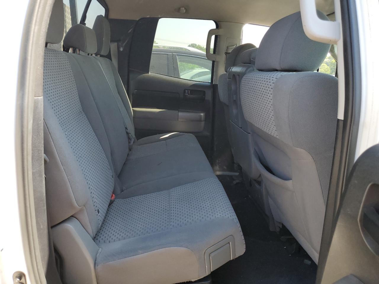 Toyota Tundra Double Cab Sr5