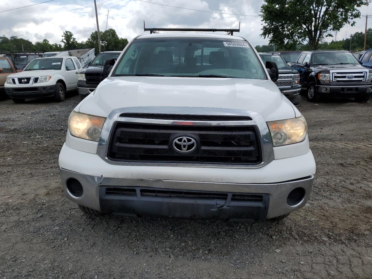 Toyota Tundra Double Cab Sr5