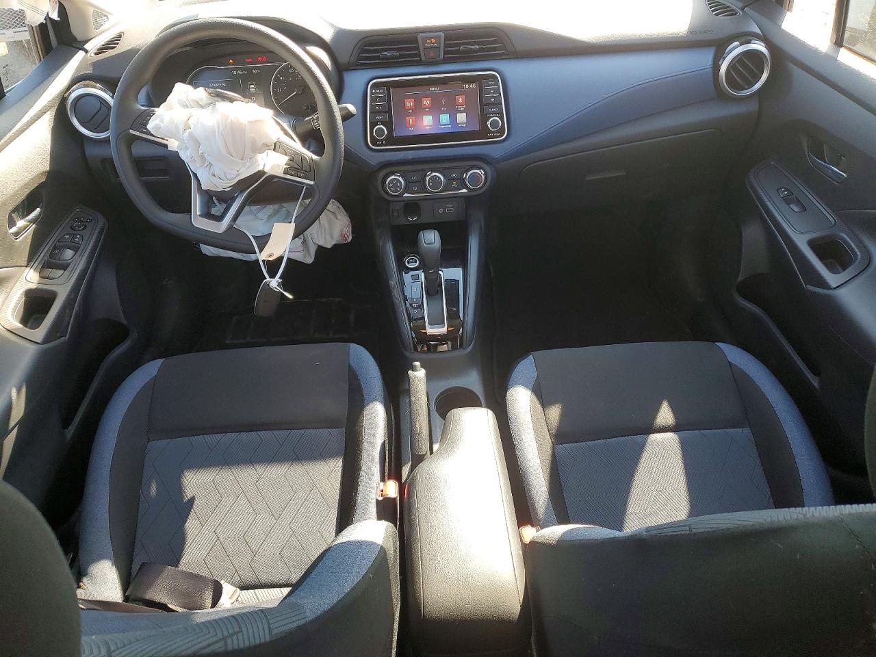Nissan Versa Sv