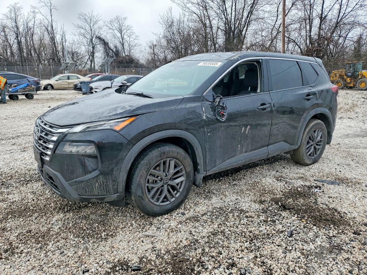 Salvage Nissan Rogue Image