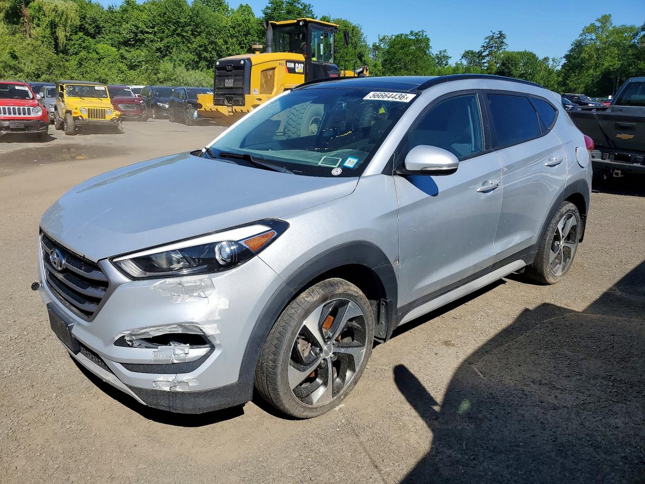 Salvage Hyundai TUCSON Image