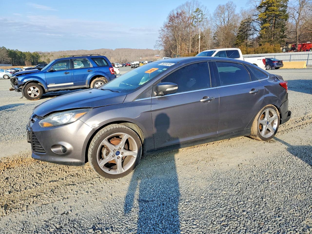 Salvage Ford Focus Image