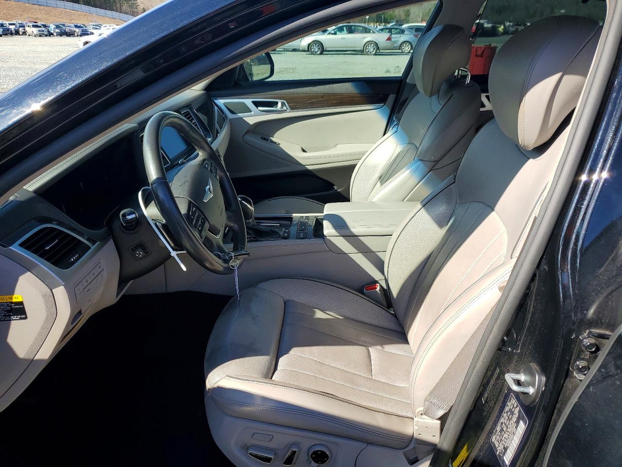 Hyundai Genesis 3.8l