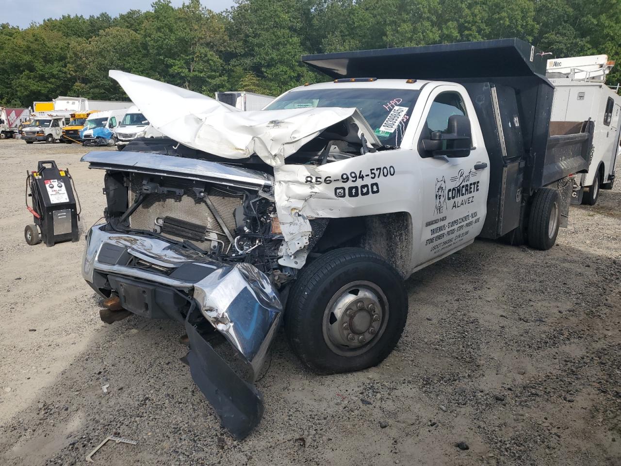 Salvage Chevrolet Silverado Image