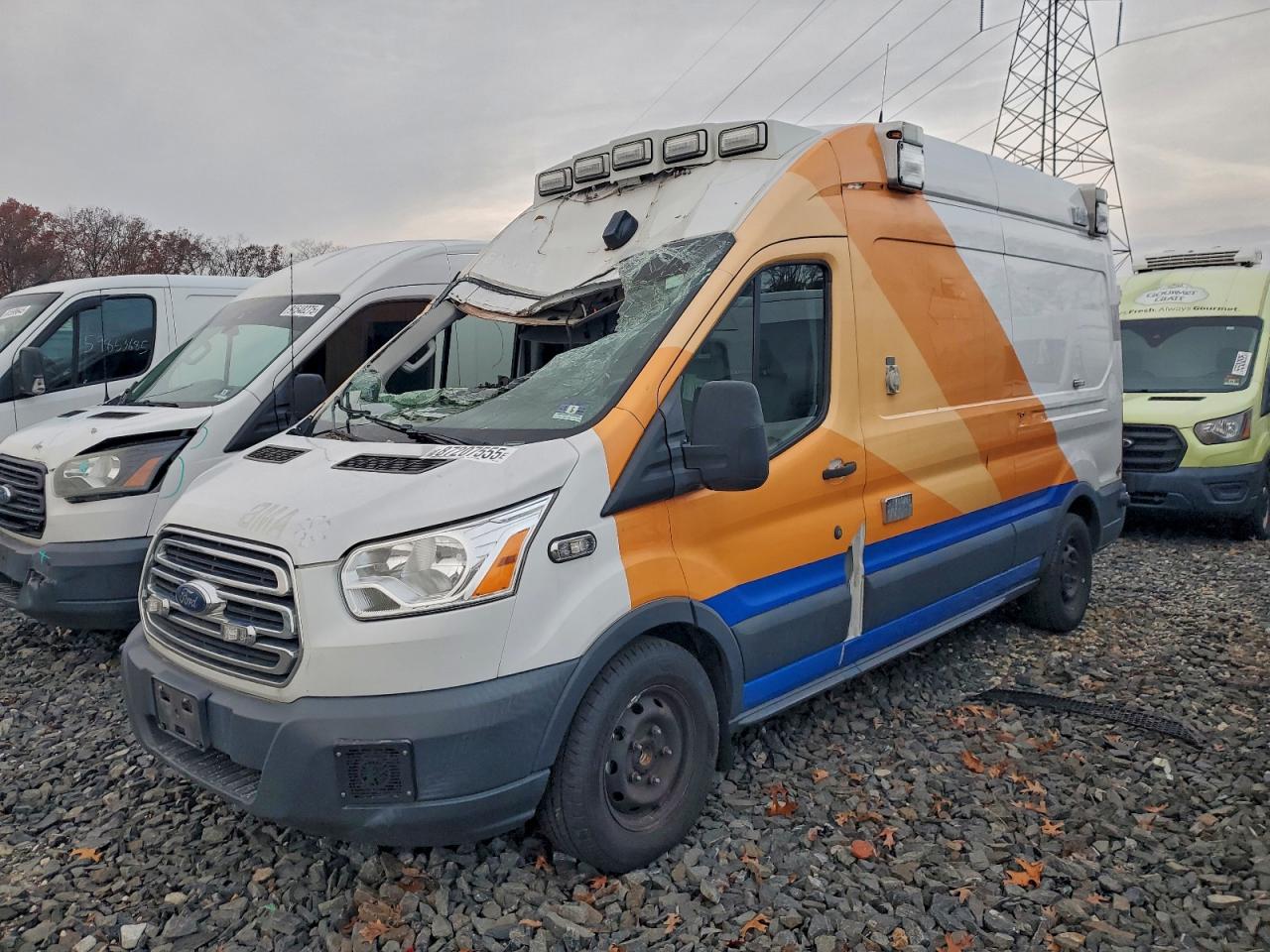 Salvage Ford Transit Image