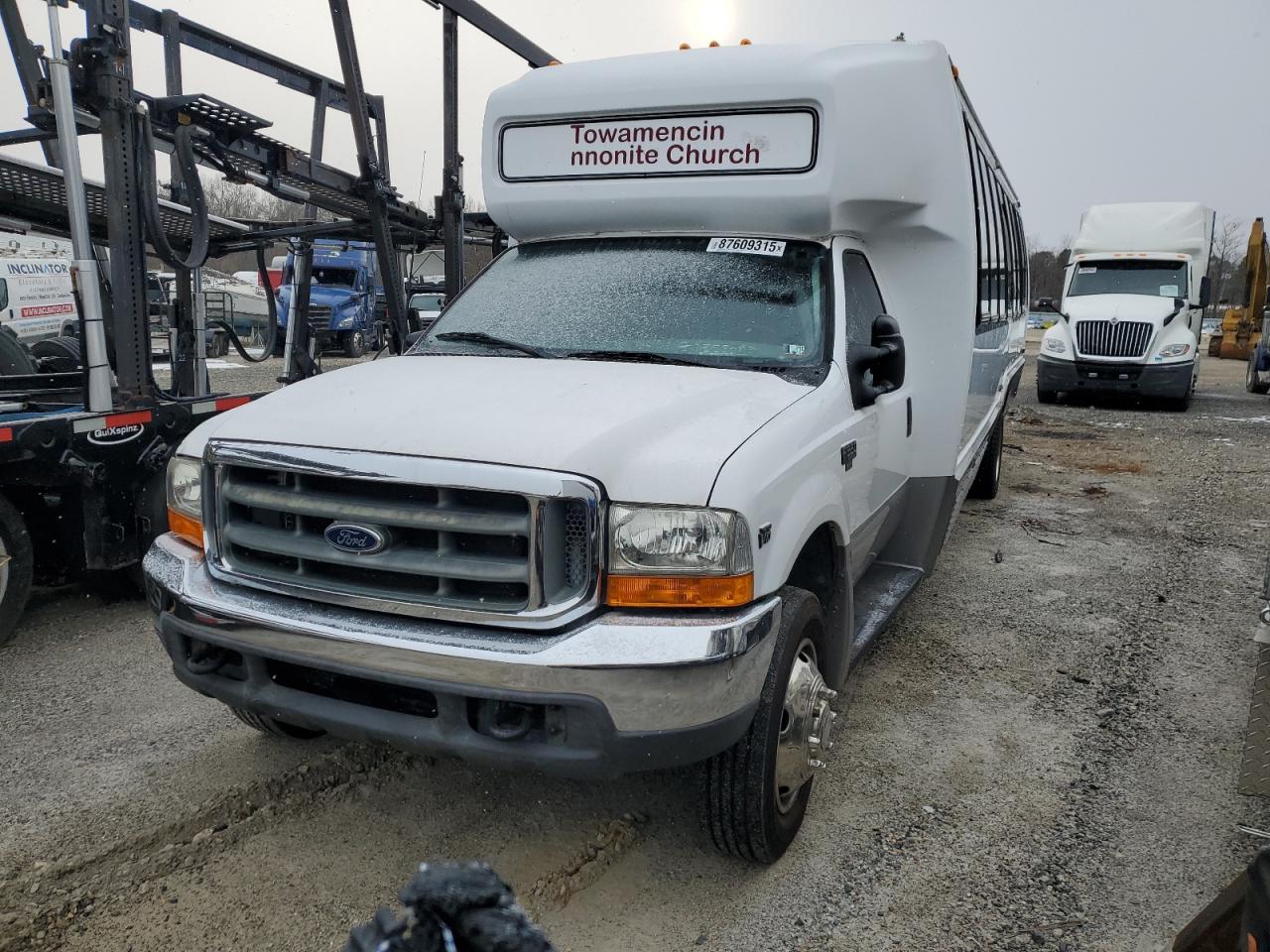 Ford F-550 Super Duty
