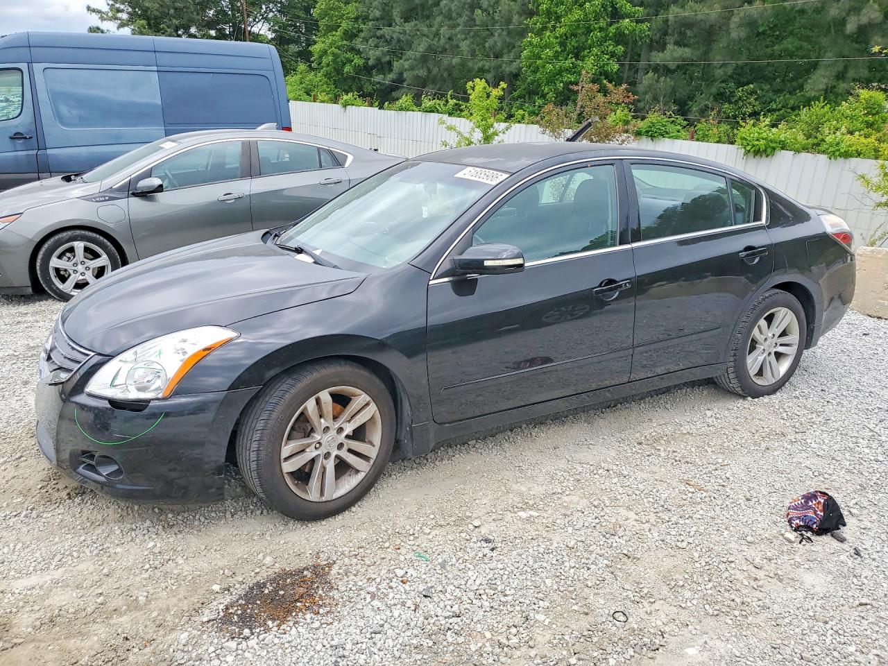 Salvage Nissan Altima Image