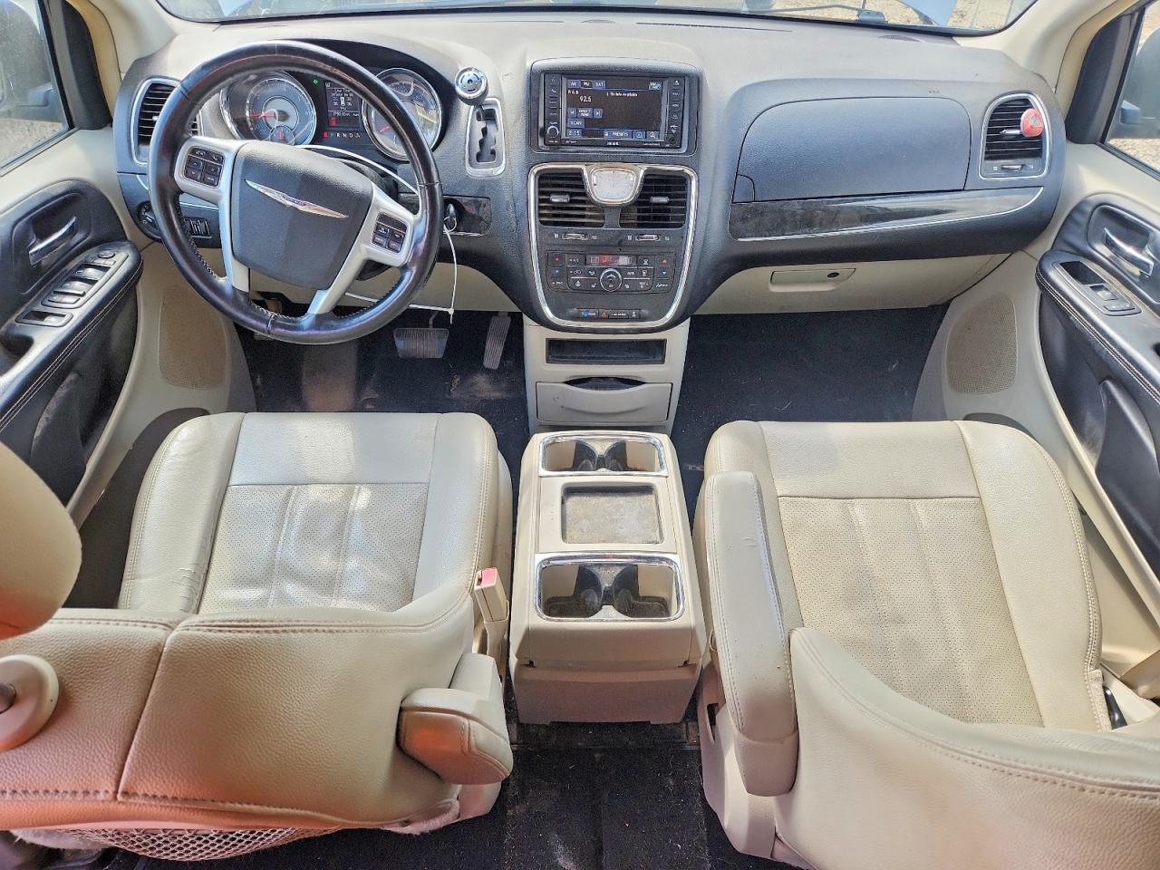 Chrysler Town & Country Touring L
