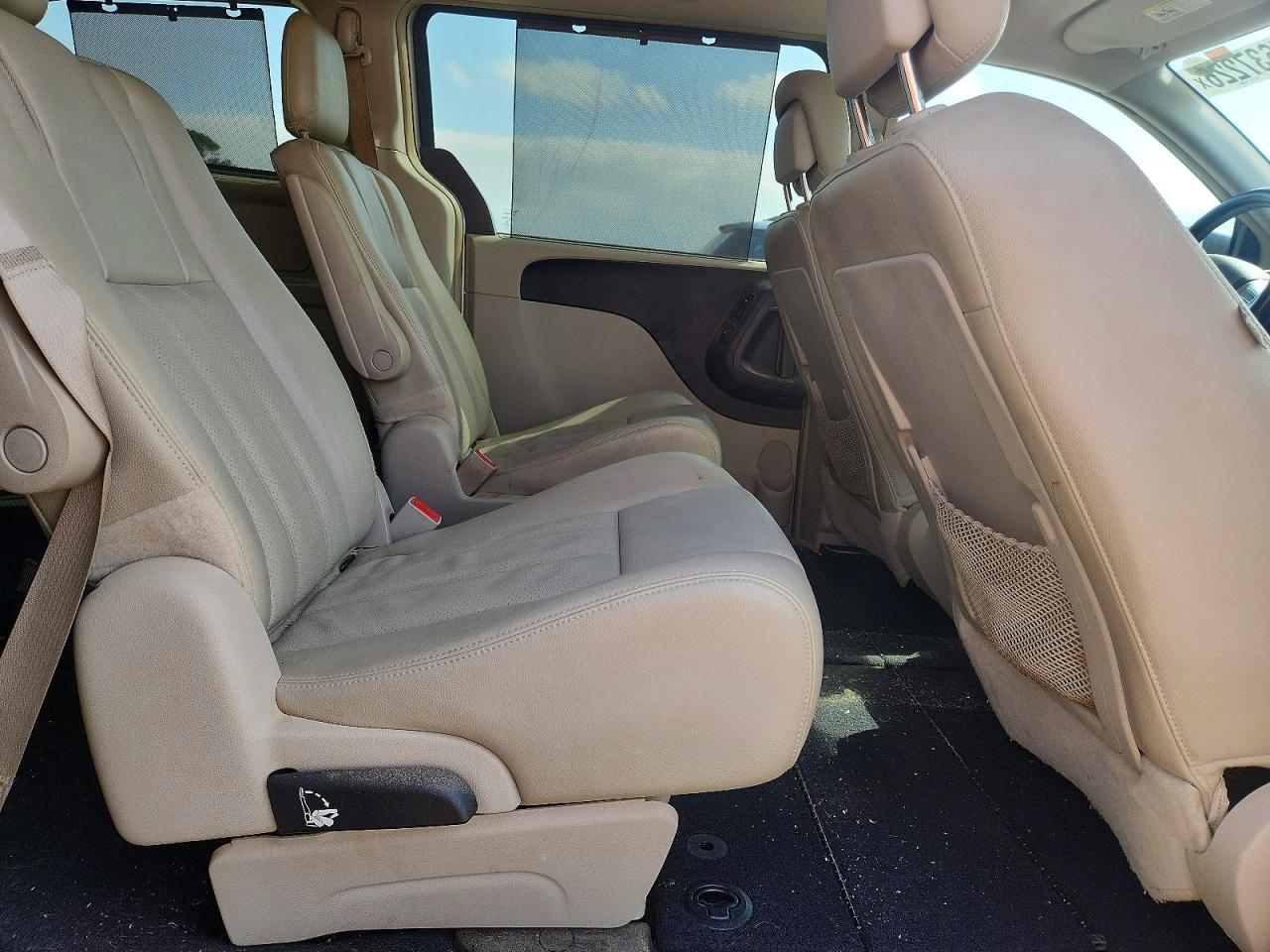 Chrysler Town & Country Touring L
